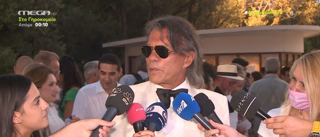 Ηλίας Ψινάκης: Το όνειρο του Desmond Child είναι να προσφέρει στην Ελλάδα