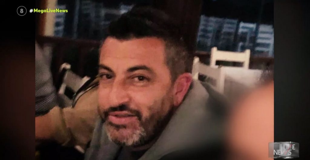 Στα «μαύρα» η Ραφήνα για το τελευταίο αντίο στον 42χρονο που δολοφονήθηκε έξω από μπαρ