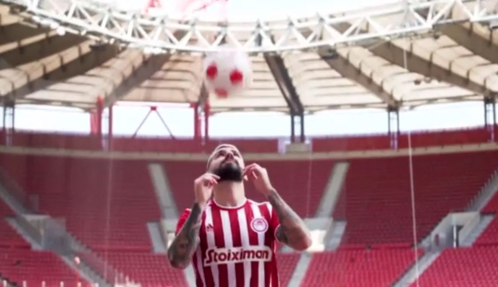 Διπλό μεταγραφικό χτύπημα του Ολυμπιακού, αναμονή για Βέλεθ στον Παναθηναϊκό