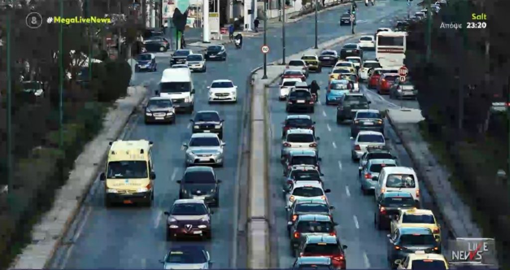 Δύο μισθοί μόνο για τα καύσιμα