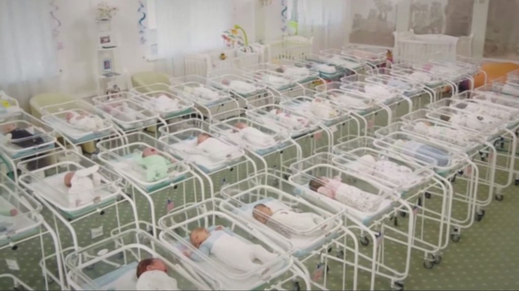 Αντιμέτωπη με την υπογονιμότητα η Ελλάδα