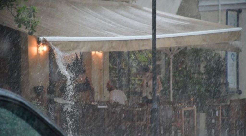 Καιρός: Πλημμυρικά φαινόμενα & ισχυρές καταιγίδες – Πιο επικίνδυνη ημέρα η Παρασκευή 10 Ιουνίου