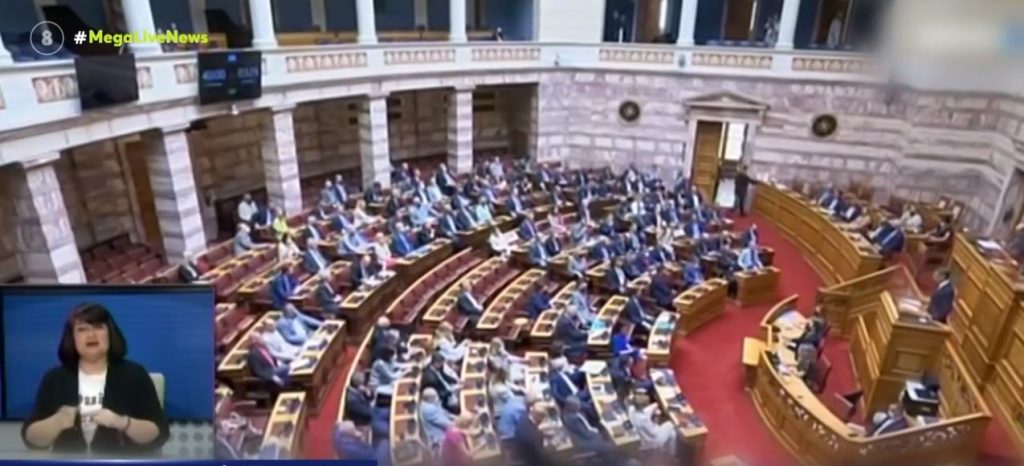 Βουλή: Μετωπική σύγκρουση με προεκλογικό «άρωμα»