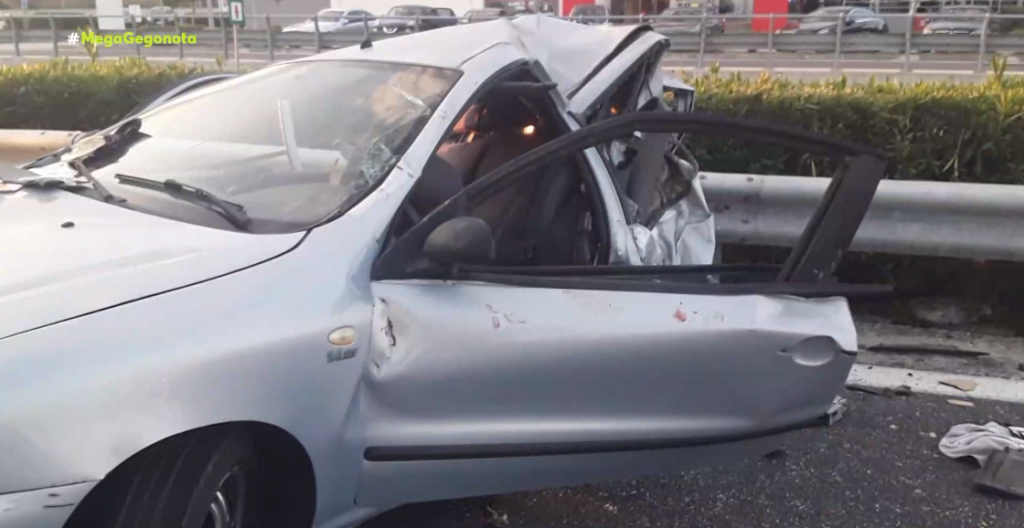 Κόρινθος: Νεκρά δύο παιδιά 18 & 17 ετών στην άσφαλτο – Δύο σοβαρά τραυματίες