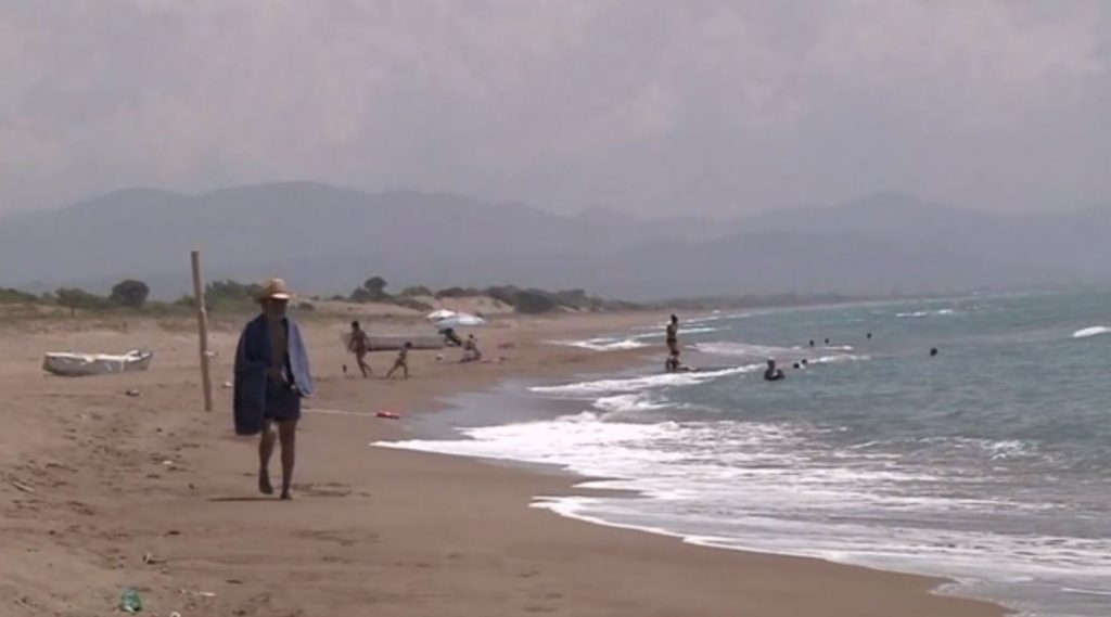 Ζαχάρω: Διασωληνωμένη στη ΜΕΘ η 6χρονη που κινδύνευσε να πνιγεί σε παραλία