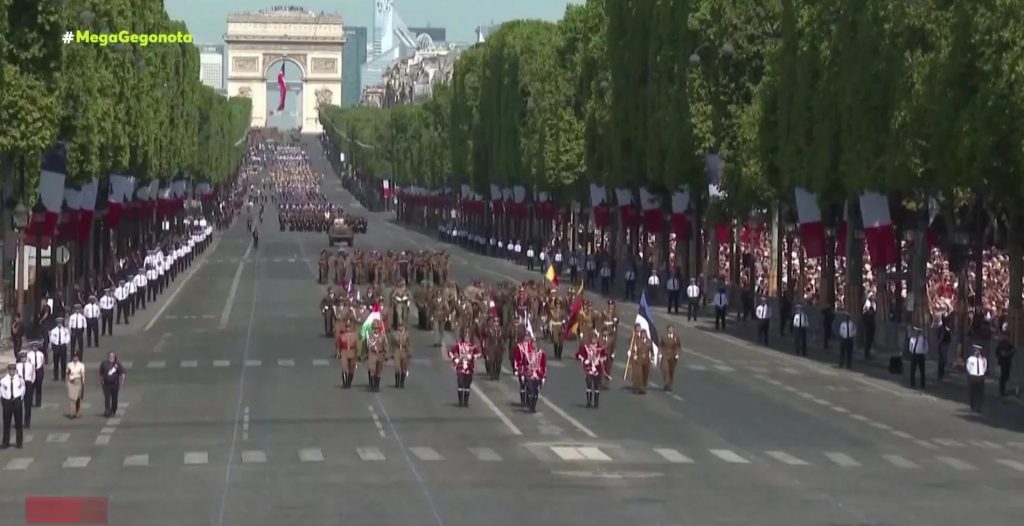 Γαλλία: Μεγάλη παρέλαση για την ημέρα της Βαστίλης στα Ηλύσια Πεδία