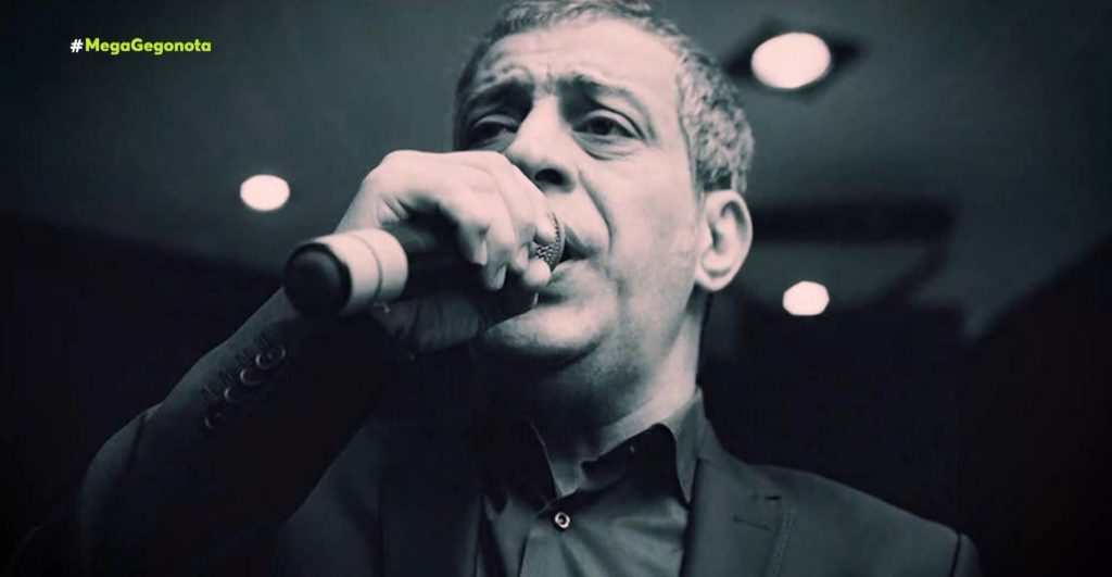 Θέμης Αδαμαντίδης: Δεύτερη καταγγελία για ξυλοδαρμό από πρώην σύντροφο του τραγουδιστή