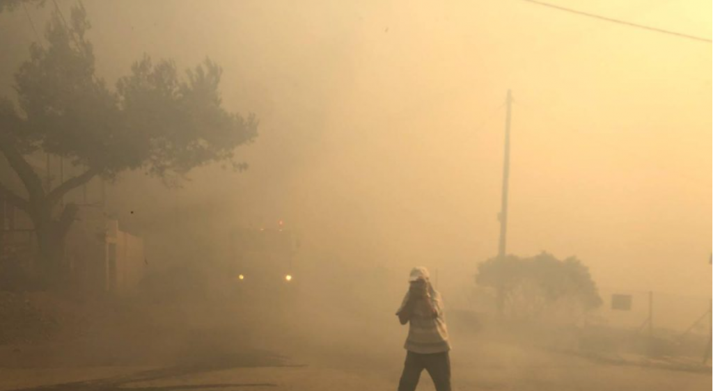 Πεντέλη: Ολονύχτια μάχη να σωθούν ζωές & περιουσίες