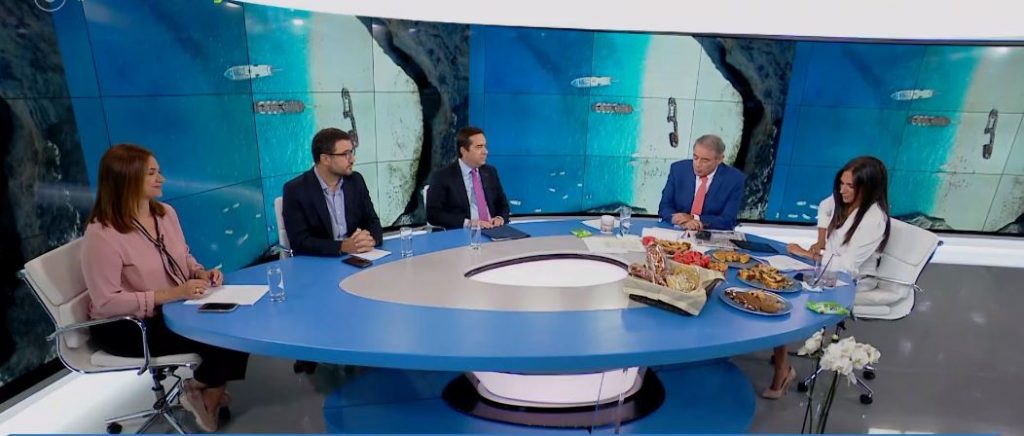 Στα ύψη η πολιτική αντιπαράθεση για τις υποθέσεις των παρακολουθήσεων και το μεταναστευτικό