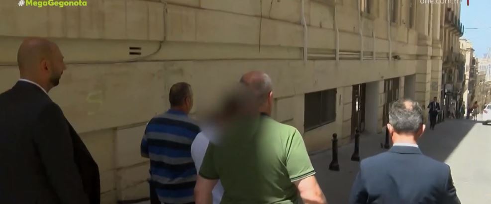 Διπλό φονικό στην Αίγινα: Συνελήφθη στην Μάλτα ο 36χρονος που έκαψε ζωντανούς θεία και ανιψιό το 2015
