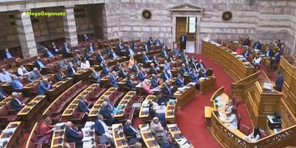 Τριγμοί στο πολιτικό σκηνικό για την υπόθεση παρακολουθήσεων της ΕΥΠ