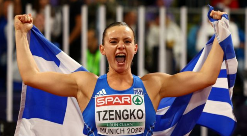 Επέστρεψε στην Ελλάδα η Ελίνα Τζένγκο