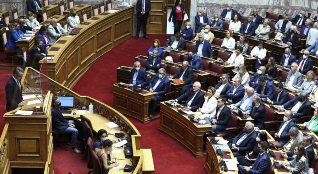 Μαξίμου: Εισηγήσεις στον Μητσοτάκη για αλλαγή του εκλογικού νόμου