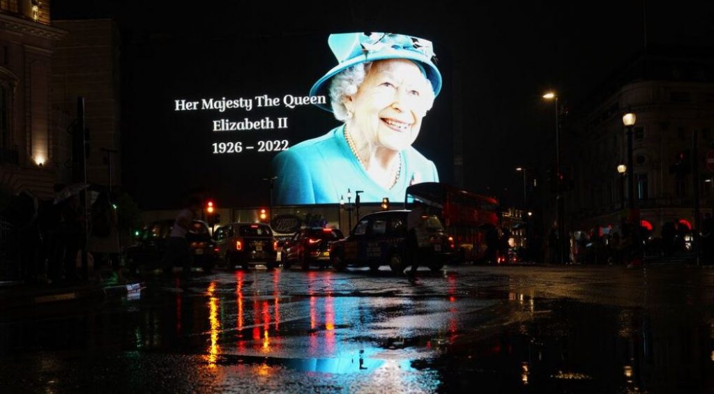 Βασίλισσα Ελισάβετ: Το τέλος μιας εποχής και το βαρύ πένθος στη Βρετανία