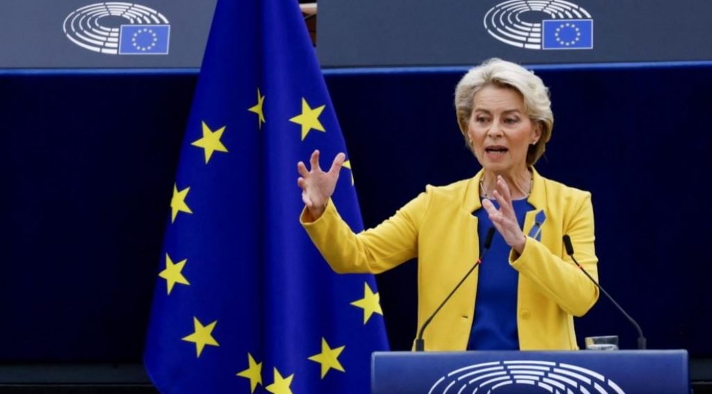 Ούρσουλα φον ντερ Λάιεν: Οι κυρώσεις κατά της Ρωσίας ήρθαν για να μείνουν