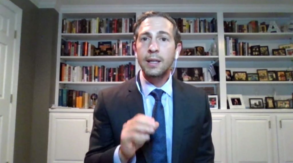 Ο καθηγητής πνευμονολογίας Παναγής Γαλιατσάτος στο MEGA: «Είναι ασφαλές να λάβουμε τα εμβόλια γρίπης και κορωνοϊού παράλληλα»