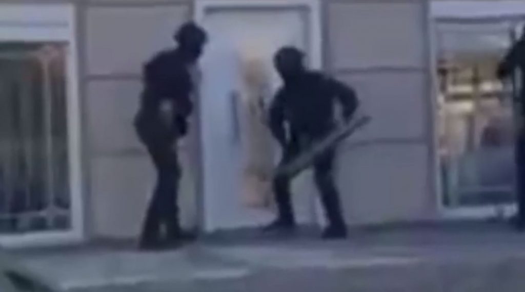 Ζεφύρι: Εξάρθρωση κυκλώματος ναρκωτικών – Τέσσερις συλλήψεις