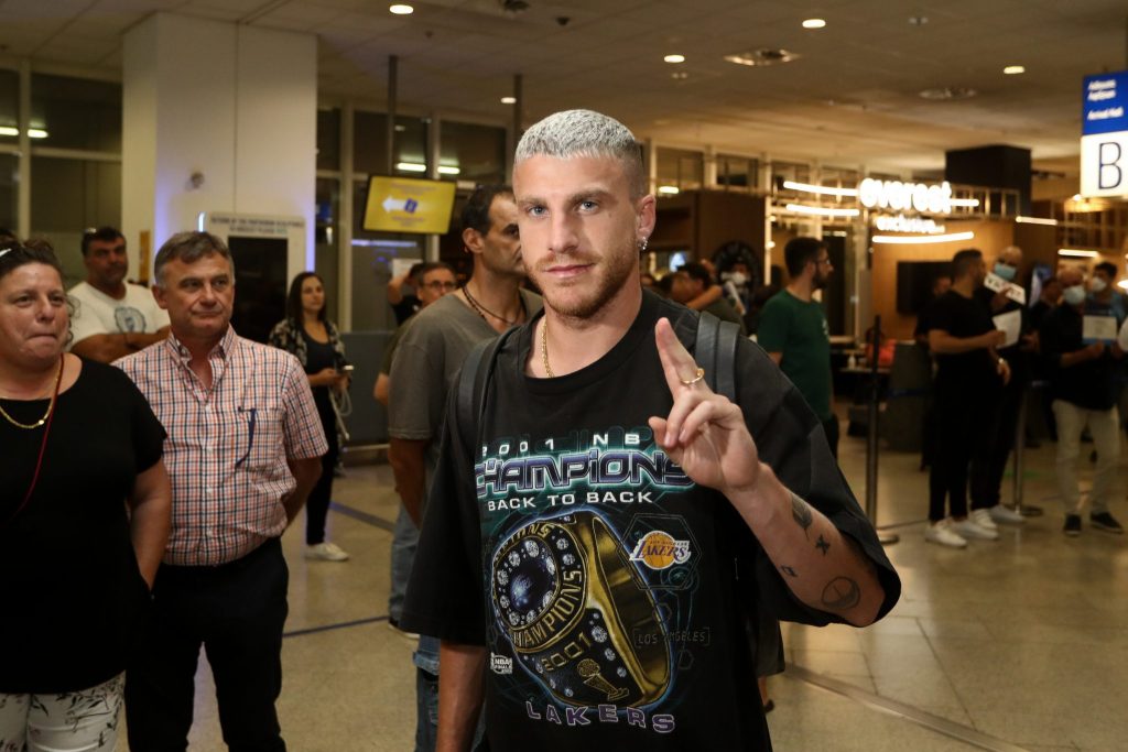 Ολοκληρώνει το «μπαμ» ο Ολυμπιακός: Στην Αθήνα ο Μπιέλ