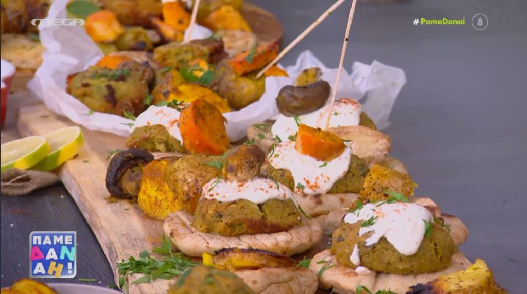 Ο Τίμος Ζαχαράτος μάς φτιάχνει φαλάφελ