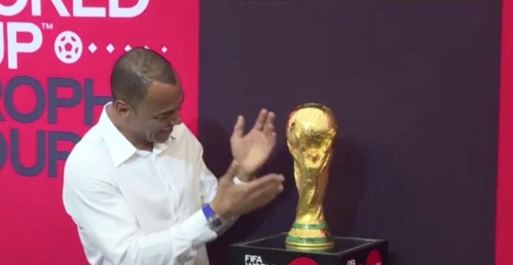 Παγκόσμιο Κύπελλο 2022: Το τρόπαιο του μουντιάλ έκανε στάση στο Μαρακανά