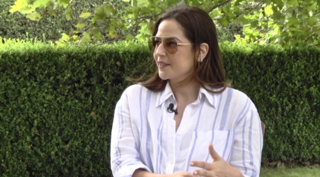 Χρύσπα: «Έχασα ένα αγαπημένο μου πρόσωπο και δεν μπορούσα να πάω στην κηδεία γιατί ήταν έξω από το σπίτι δημοσιογράφοι»