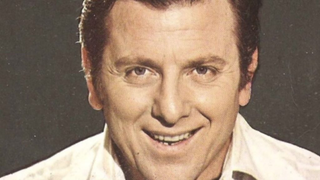 Ο Κώστας Βουτσάς μέσα από τις αφηγήσεις της οικογένειας και των συνεργατών του