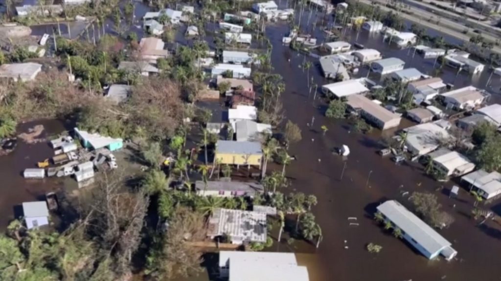 Φλόριντα: Πάνω από 40 θύματα και ανυπολόγιστες ζημιές από το πέρασμα του τυφώνα Ίαν
