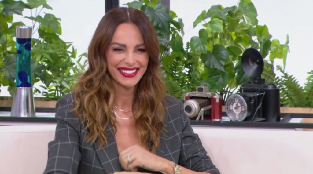 Μπέττυ Μαγγίρα: «Είναι ζόρι να διαβάζω τις άσχημες ειδήσεις και να βγαίνω στην εκπομπή σα να μη συμβαίνει τίποτα»