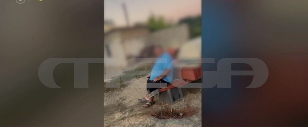 Διασκεδάζει… βασανίζοντας σκύλο με ηλεκτροσόκ