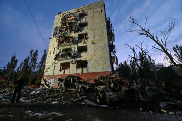 Ουκρανία: Δεκάδες νεκροί και τραυματίες από ρωσικούς βομβαρδισμούς