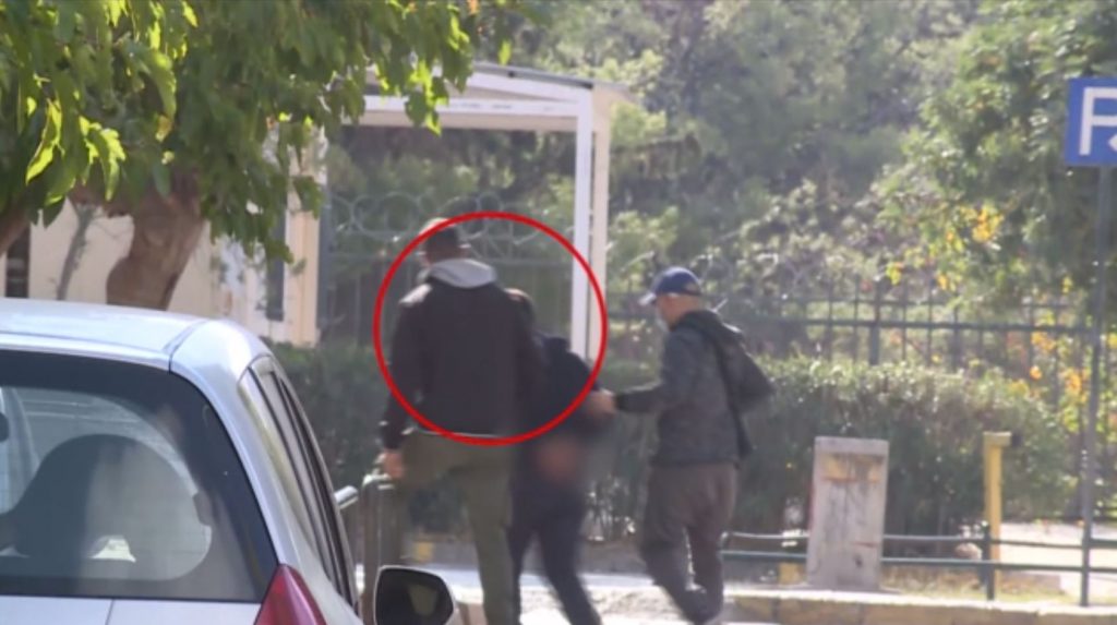 Σεπόλια: Στη φυλακή ο 55χρονος προπονητής που κατηγορείται για βιασμό της 12χρονη από τον Κολωνό