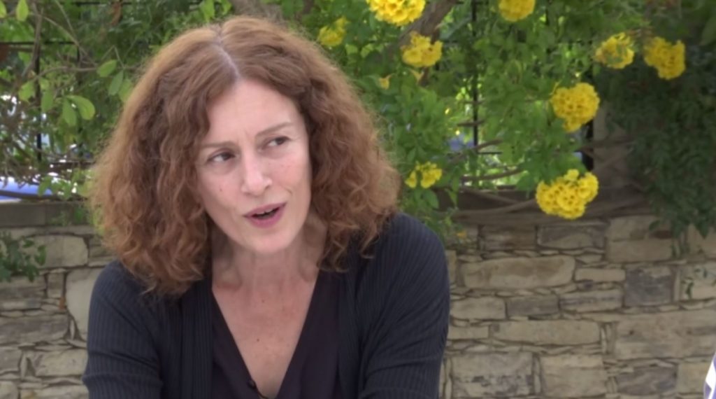 Στέλα Φυρογένη: «Η φιλοδοξία μου αυτή τη στιγμή είναι να μπορέσω να επιβιώσω, να είμαι καλά και να ζω σύμφωνα με τις αρχές μου»