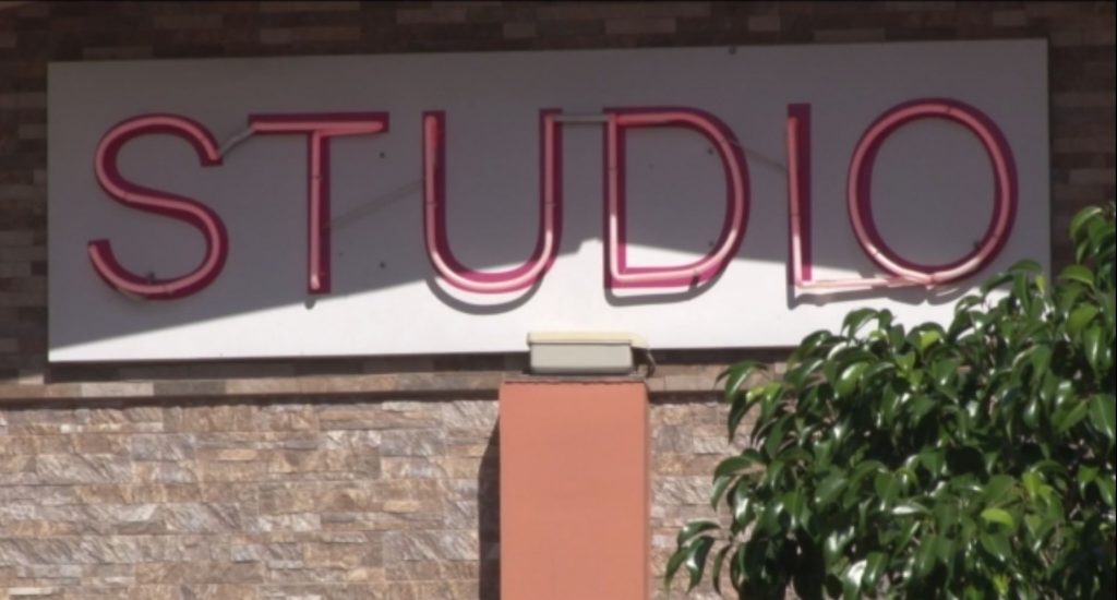 Σεπόλια: Η 12χρονη αναγνώρισε τον οίκο ανοχής που την εξέδιδε ο Ηλίας Μίχος