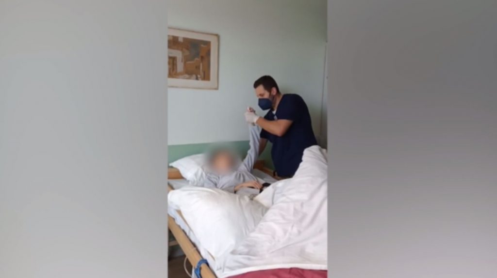 Ο αγώνας της Όλγας για να ξαναπάρει τη ζωή της στα χέρια της μετά τον άγριο ξυλοδαρμό της