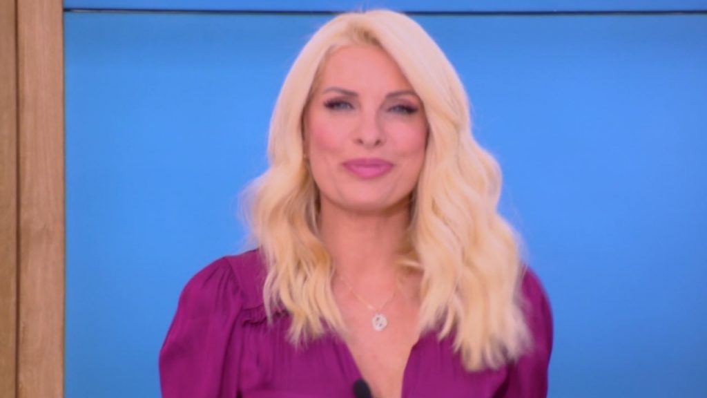 Ελένη, με την Ελένη Μενεγάκη (17/11/2022) - 