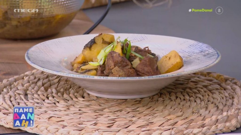 Ο Τίμος Ζαχαράτος ετοιμάζει μοσχάρι με λαδορίγανη