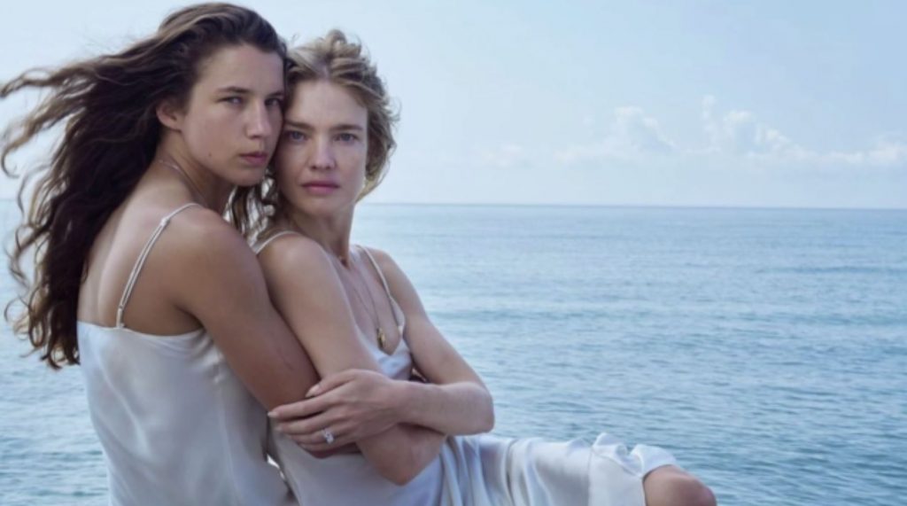 Νατάλια Βοντιάνοβα: Το supermodel βρήκε τη χαμένη της αδερφή μετά από 22 χρόνια