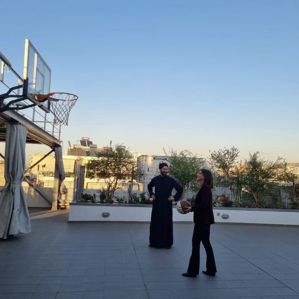 «Μεγάλη Εικόνα»: Καλεσμένος, τη Δευτέρα, ο πατέρας Αντώνιος Παπανικολάου