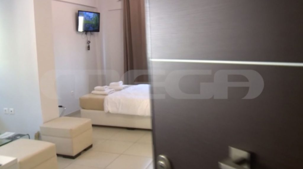 Σεπόλια: Αυτοψία Live News στο airbnb που βίαζαν την 12χρονη