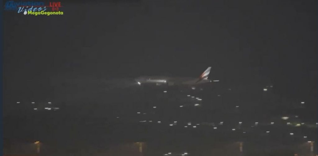 Συναγερμός για ύποπτο άτομο σε πτήση αεροπορικής εταιρείας – Επέστρεψε στο «Ελ. Βενιζέλος» με συνοδεία μαχητικών