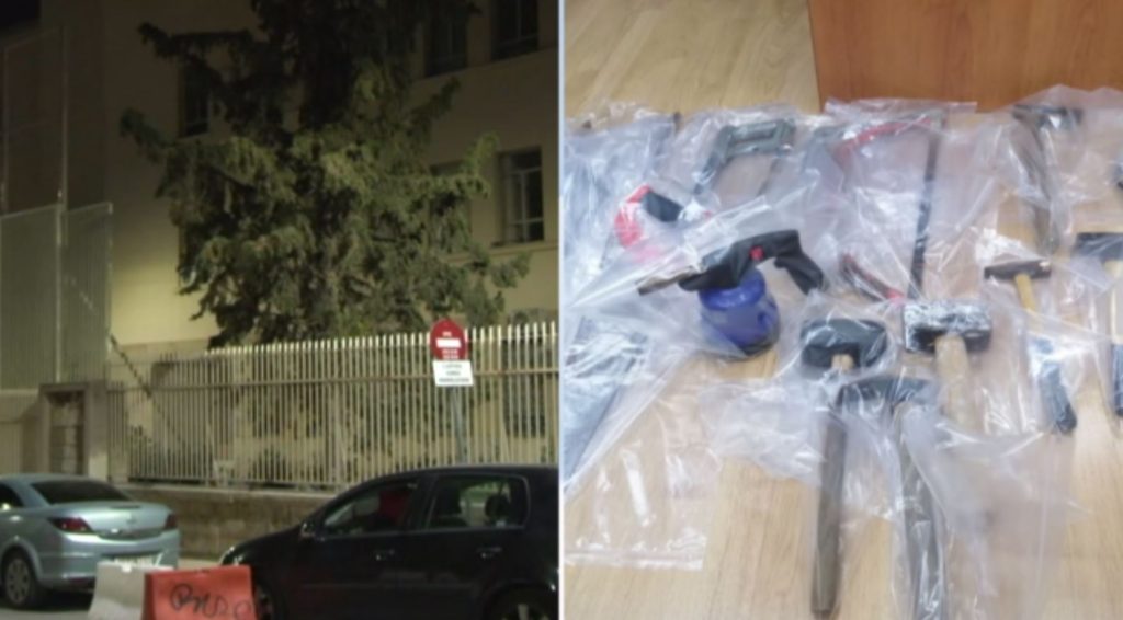 Πολυτεχνειούπολη: Οπλοστάσιο βρέθηκε μετά από νέα έφοδο της αστυνομίας – Παραδόθηκε το «δεξί» χέρι του αρχηγού της συμμορίας