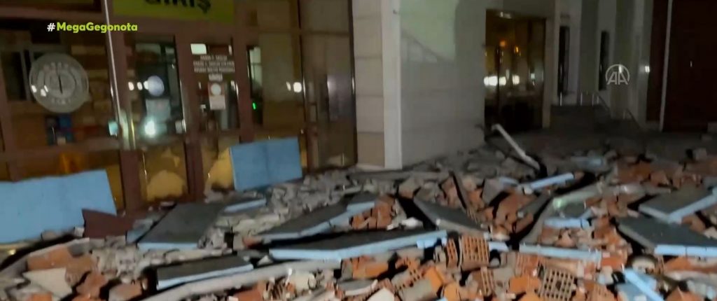 Ισχυρός σεισμός 5,9 Ρίχτερ «ταρακούνησε» την Τουρκία