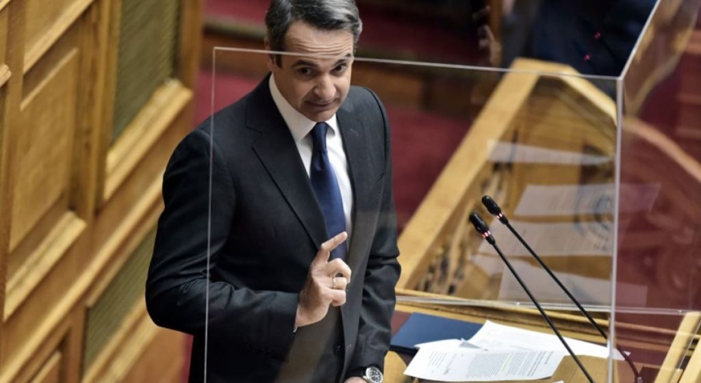 Βουλή: Διασταυρώνουν τα «ξίφη» τους Μητσοτάκης – Τσίπρας με φόντο τις παρακολουθήσεις