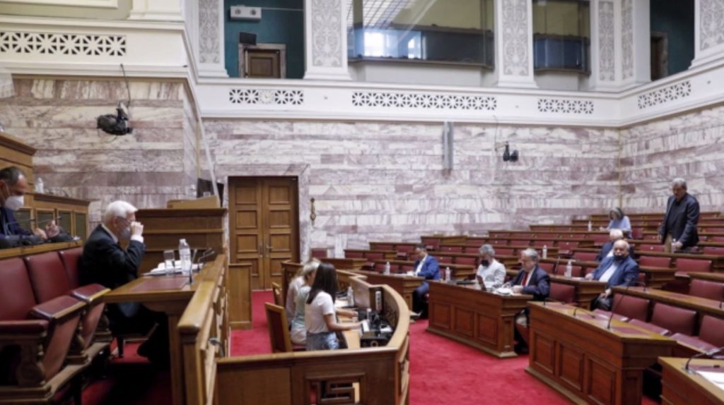Υποκλοπές: Υπερψηφίστηκε το νομοσχέδιο για την ΕΥΠ