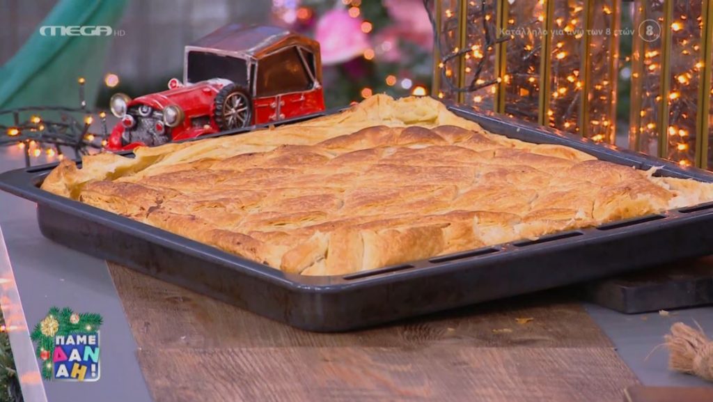 Ο Τίμος Ζαχαράτος ετοιμάζει ζαμπονοτυρόπιτα