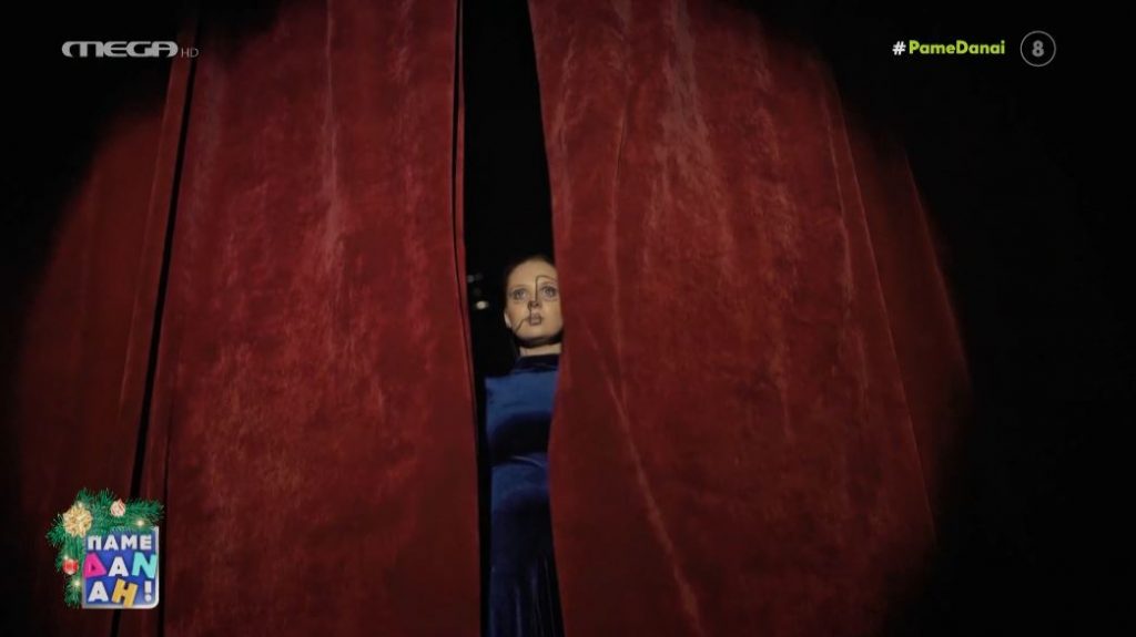 «Εργασία και χαρά»: Αγαπημένοι μας ηθοποιοί διηγούνται ευτράπελα από την ώρα της παράστασης