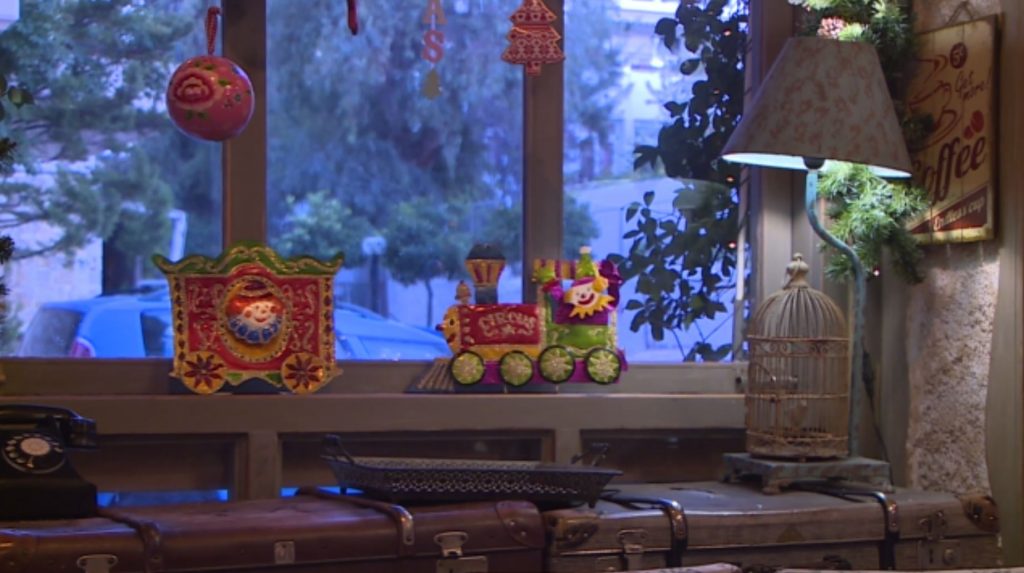 Εναλλακτικές ιδέες για τις φετινές γιορτές στην στολισμένη Αθήνα