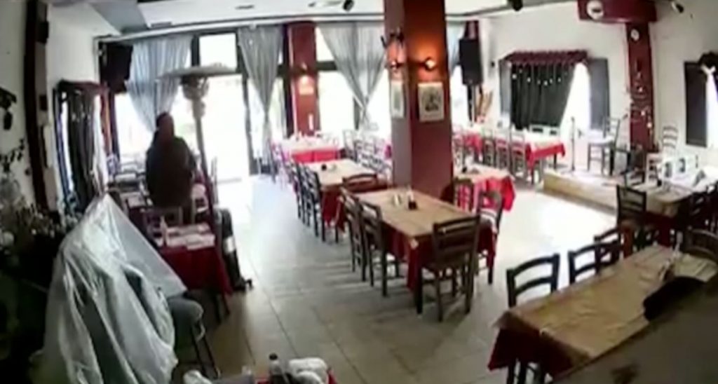 Σεισμός στην Εύβοια: Βίντεο ντοκουμέντο τη στιγμή της σεισμικής δόνησης των 4.9 ρίχτερ