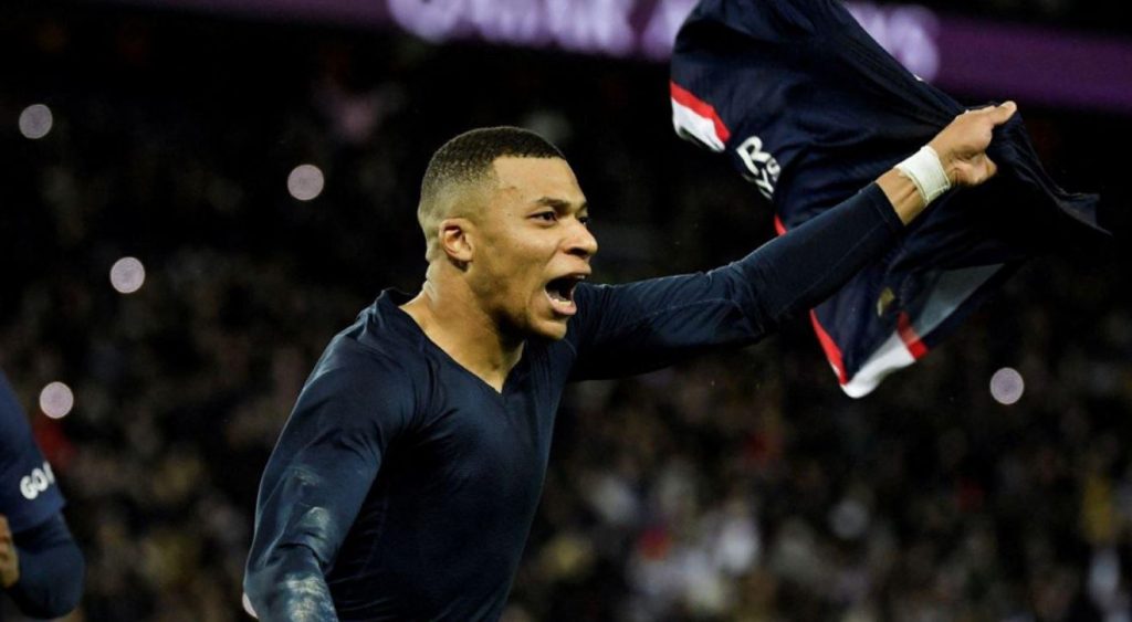 O Εμπαπέ λύτρωσε τους Παριζιάνους στο φινάλε