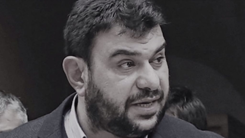 Παναγιώτης Τζένος: «Ράγισαν» καρδιές στην κηδεία του δημοσιογράφου